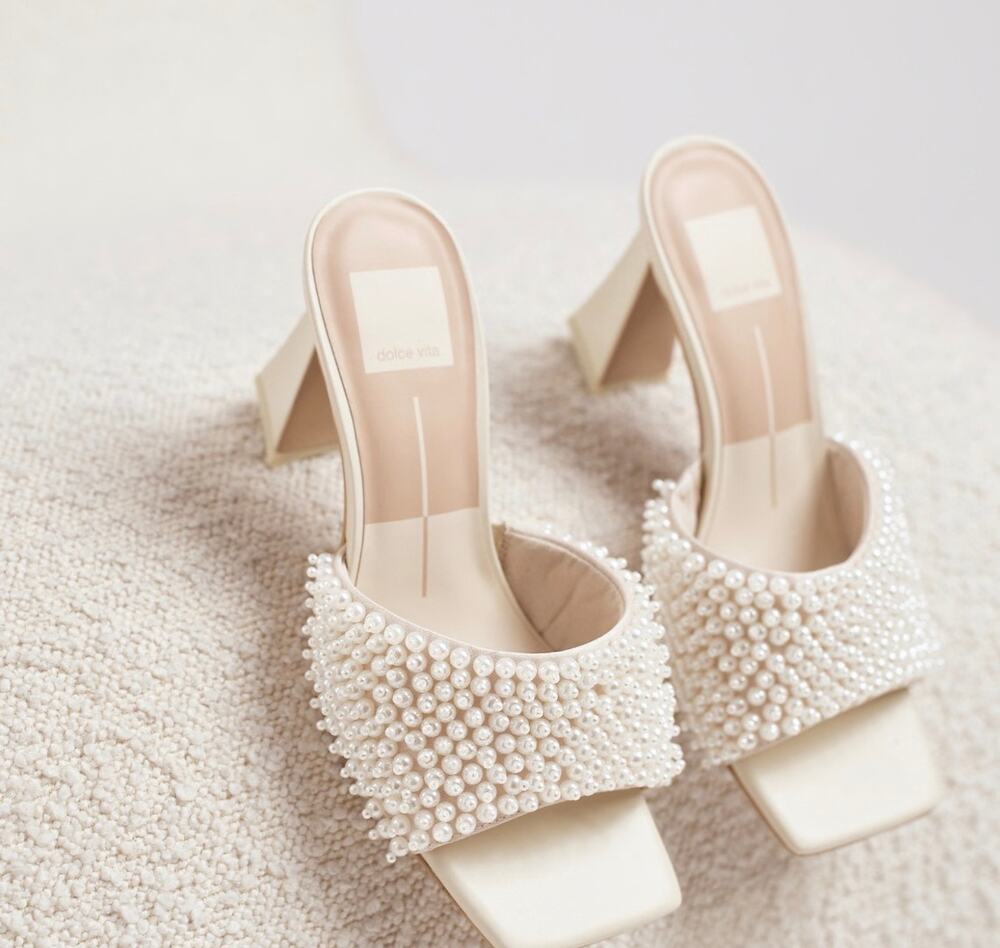 $150 Elegant Dolce Vita Nandy pearl embellished block heels size 7.5